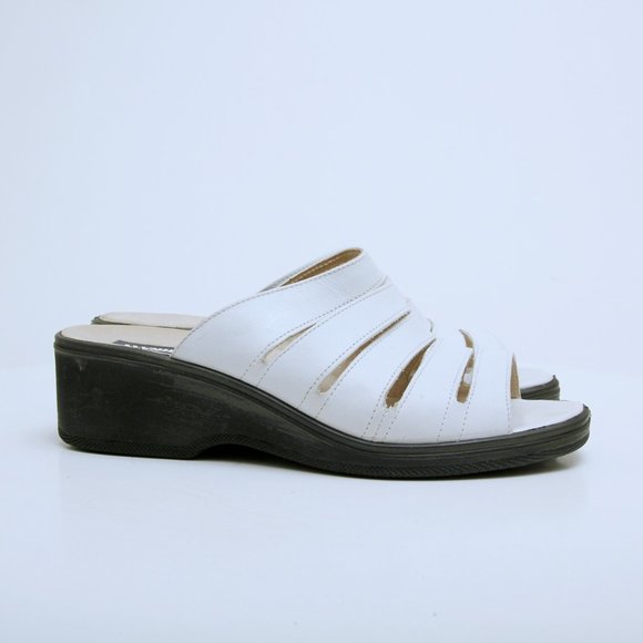 Romika Shoes - NWOT Romika Leather Strap Slide Sandals